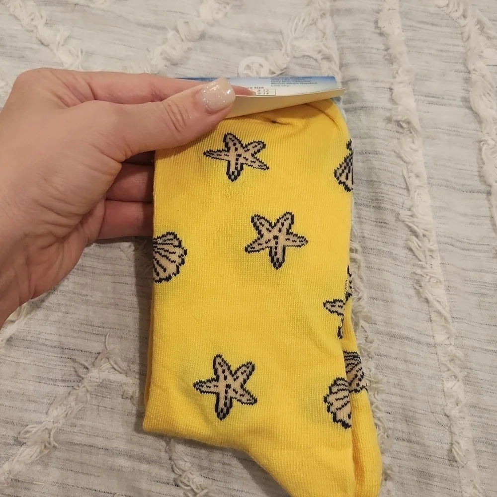 Super fun The joy of painting unisex Bob Ross crew socks, new with tags!